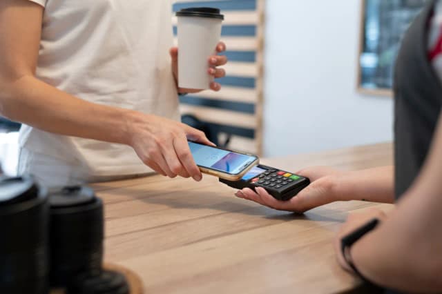 Jak włączyć NFC w mBanku i uniknąć problemów z płatnościami Jak włączyć NFC w mBanku i uniknąć problemów z płatnościami
